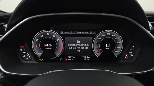 Audi Q3 (F3) 40 TFSI 2025 8