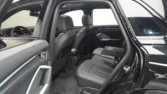 Audi Q3 (F3) 40 TFSI 2025 12