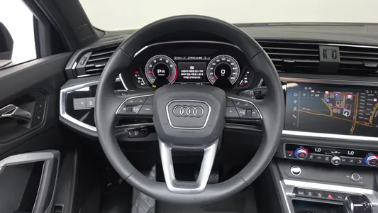Audi Q3 (F3) 40 TFSI 2025 13