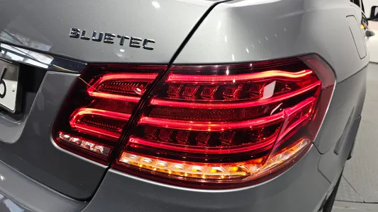 Mercedes-Benz E-Class W212 E220 2015 24