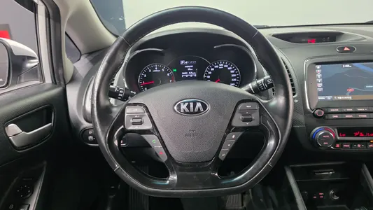 Kia K3 2017 13
