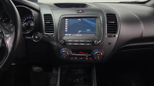 Kia K3 2017 17
