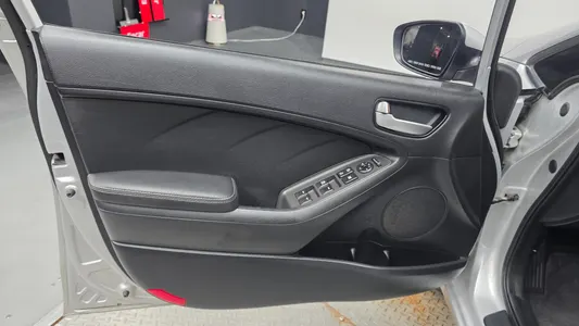 Kia K3 2017 24