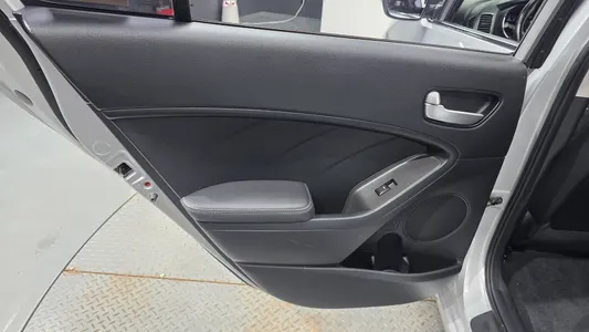 Kia K3 2017 25