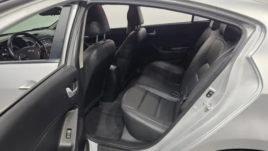 Kia K3 2017 26
