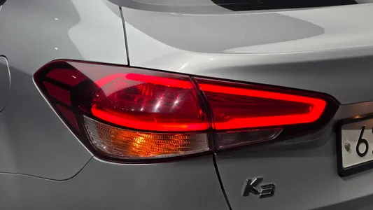 Kia K3 2017 23