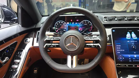Mercedes-Benz S-Class W223 S500L 4MATIC 2025 14