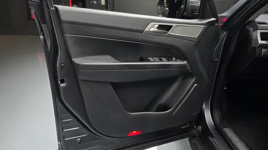 KG Mobility 렉스턴 스포츠 2.2 2WD 2018 24