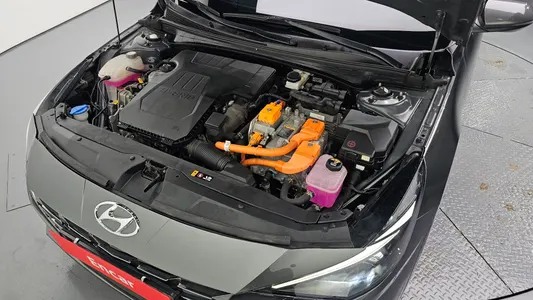 Hyundai (CN7) 2021 6