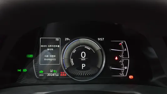 Lexus ES300h 7 2024 8