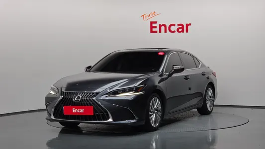 Lexus ES300h 7 2024