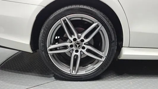 Mercedes-Benz E-Class W213 E300 AMG Line 2018 5