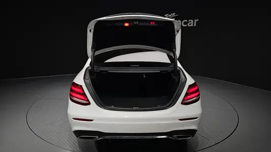 Mercedes-Benz E-Class W213 E300 AMG Line 2018 20