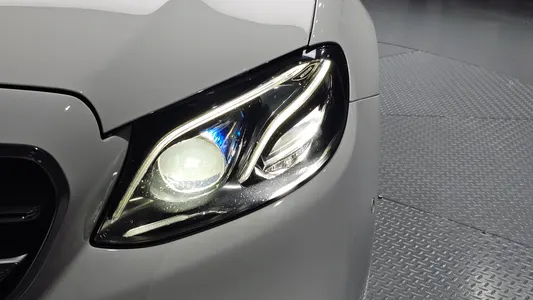 Mercedes-Benz E-Class W213 E300 AMG Line 2018 22