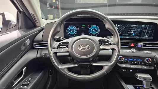 Hyundai (CN7) 2024 13