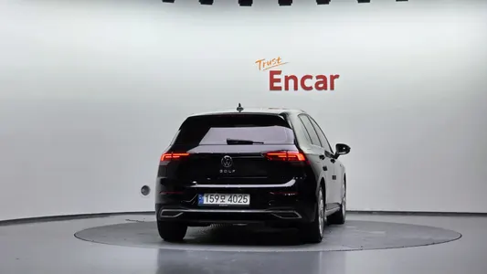 Volkswagen 8 2.0 TDI 2022 4