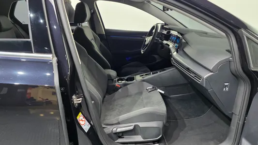 Volkswagen 8 2.0 TDI 2022 11