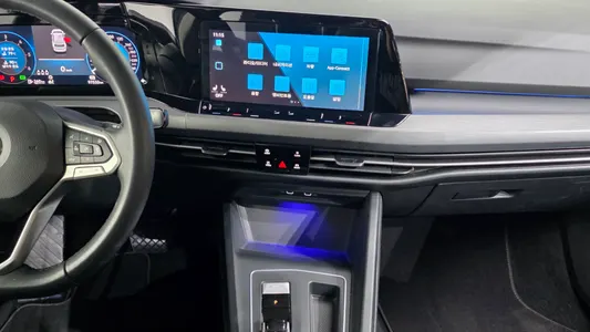 Volkswagen 8 2.0 TDI 2022 14