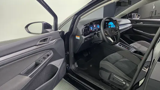 Volkswagen 8 2.0 TDI 2022 10