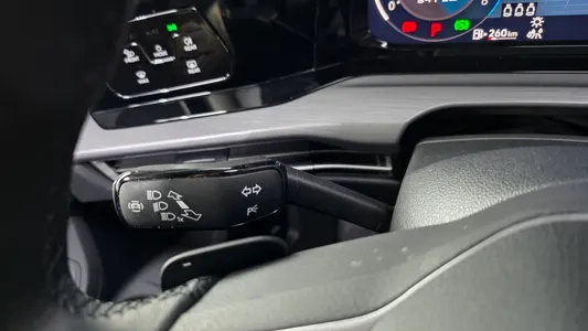 Volkswagen 8 2.0 TDI 2022 34