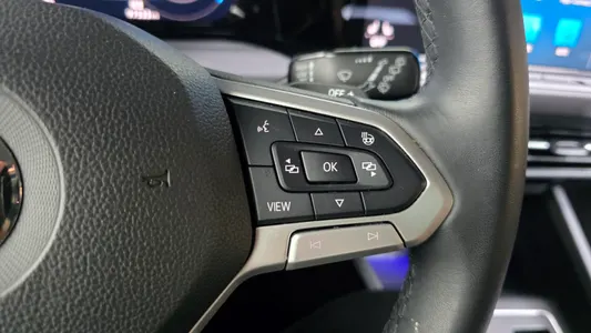 Volkswagen 8 2.0 TDI 2022 30