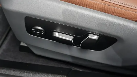 BMW 5 Series (G60) 530i xDrive M 2025 19