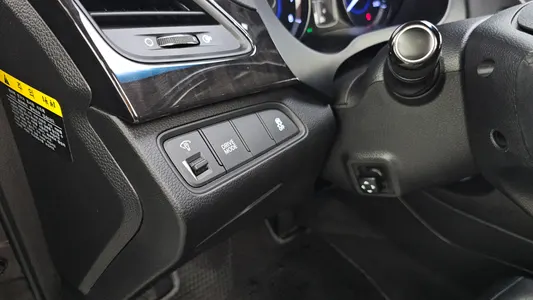 Hyundai Grandeur HG HG240 2015 16