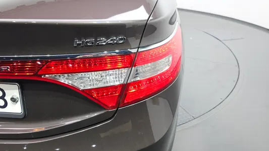 Hyundai Grandeur HG HG240 2015 23