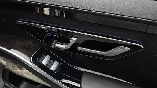 Mercedes-Benz S-Class W223 S500L 4MATIC 2022 32