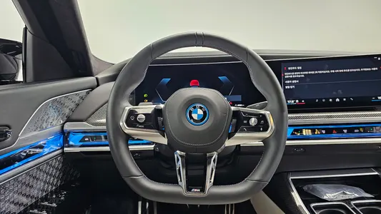 BMW i7 (G70) M70 xDrive M 2025 15