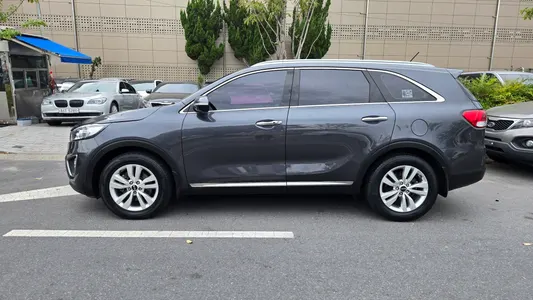 Kia Sorento 2.0 2WD 2016 8