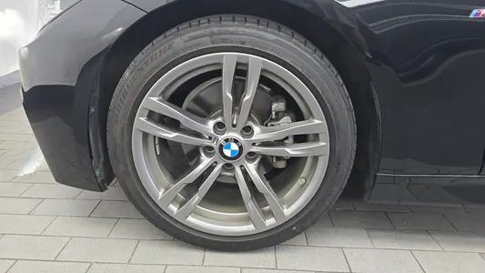 BMW 3 Series (F30) 320i M 2018 5