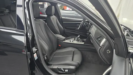 BMW 3 Series (F30) 320i M 2018 26