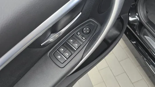 BMW 3 Series (F30) 320i M 2018 28