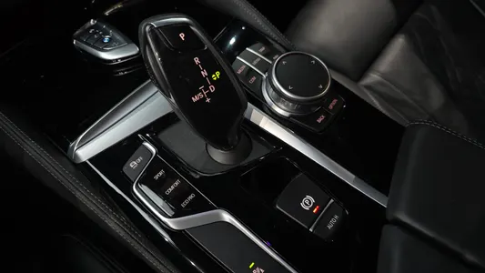 BMW 5 Series (G30) 530i 2020 9