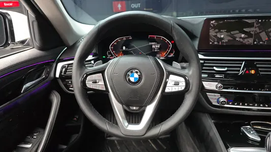 BMW 5 Series (G30) 530i 2020 13