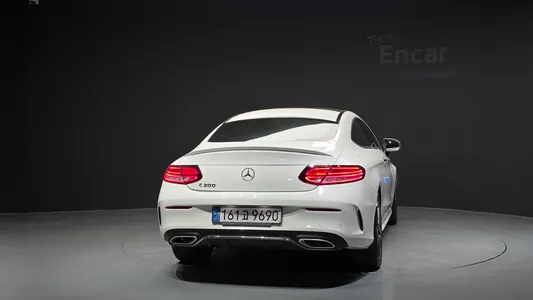 Mercedes-Benz C-Class W205 C200 2022 4