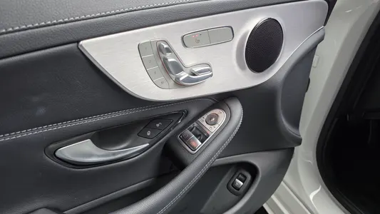 Mercedes-Benz C-Class W205 C200 2022 18