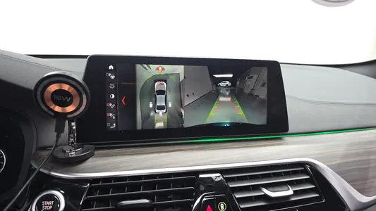BMW 5 Series (G30) 520d xDrive M 2018 14