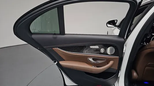 Mercedes-Benz E-Class W213 E450 4MATIC 2022 25