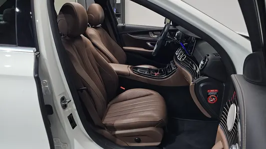 Mercedes-Benz E-Class W213 E450 4MATIC 2022 26