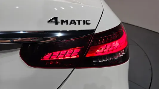 Mercedes-Benz E-Class W213 E450 4MATIC 2022 23