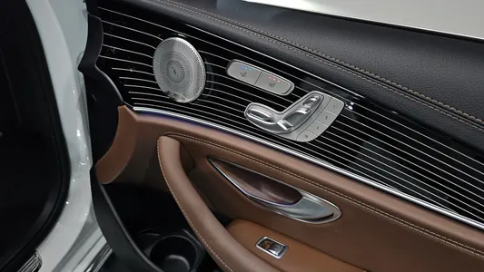 Mercedes-Benz E-Class W213 E450 4MATIC 2022 35