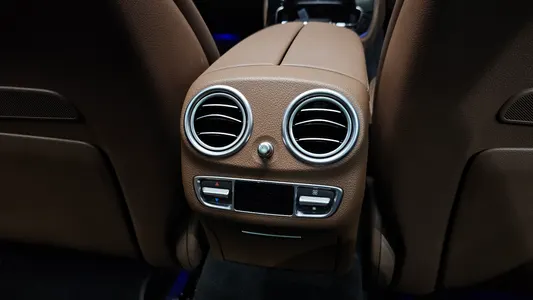 Mercedes-Benz E-Class W213 E450 4MATIC 2022 36