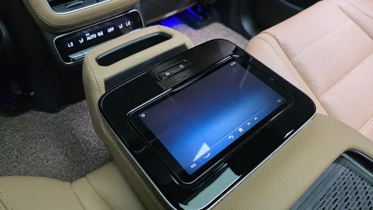 Mercedes-Benz GLS-Class X167 GLS450 4MATIC 2025 27