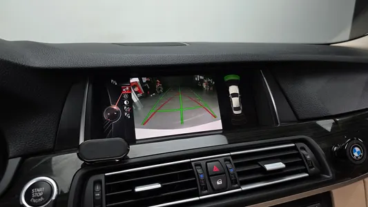 BMW 5 Series (F10) 528i xDrive 2016 31