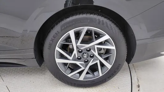 Hyundai (GN7) 2.5 2WD 2023 21