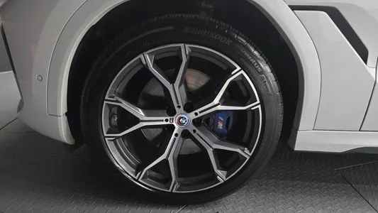 BMW X6 (G06) xDrive40i M 2022 4