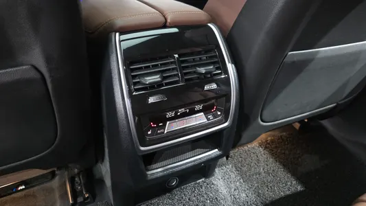 BMW X6 (G06) xDrive40i M 2022 31
