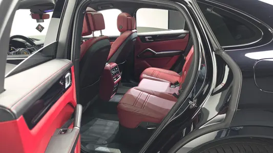 Porsche (PO536) 3.0 E- 2020 12